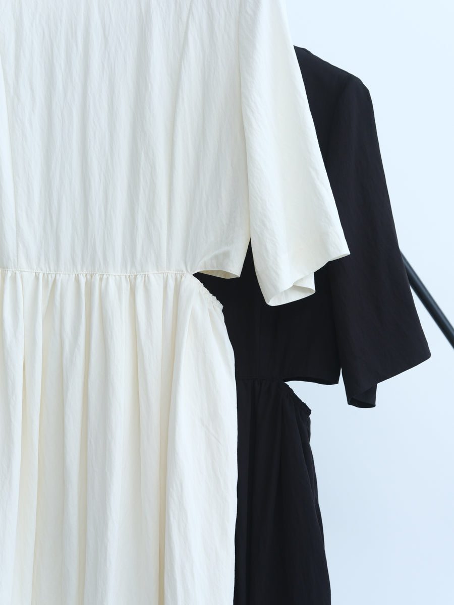 Hella / ヘラ waist side slit cocoon dress waist side slit cocoon dress - Hella (ヘラ）公式通販サイト