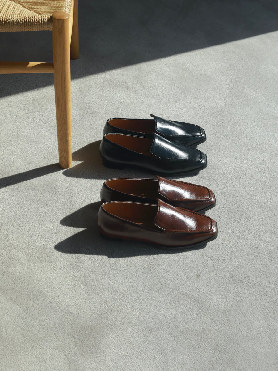 SQUARE TOE FLAT LOAFER - Hella (ヘラ）公式通販サイト