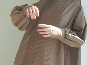 【pin tuck blouse】再発売のお知らせ