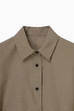 画像をギャラリービューアに読み込む, cut off cropped shirt
