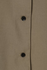 画像をギャラリービューアに読み込む, cut off cropped shirt
