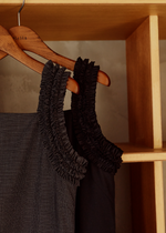 画像をギャラリービューアに読み込む, Tweed Frill Column Dress
