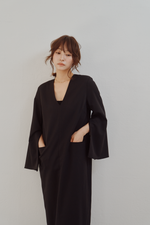 画像をギャラリービューアに読み込む, Flow Sleeve V Dress
