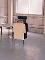 画像をギャラリービューアに読み込む, overlock neck tee
