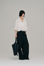 画像をギャラリービューアに読み込む, open collar shirt
