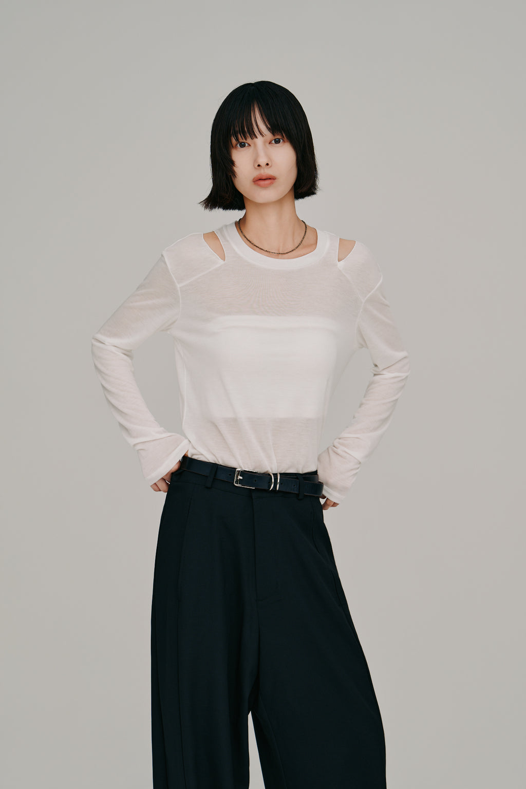 slash shoulder long sleeve tee