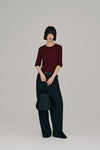 overlock neck tee