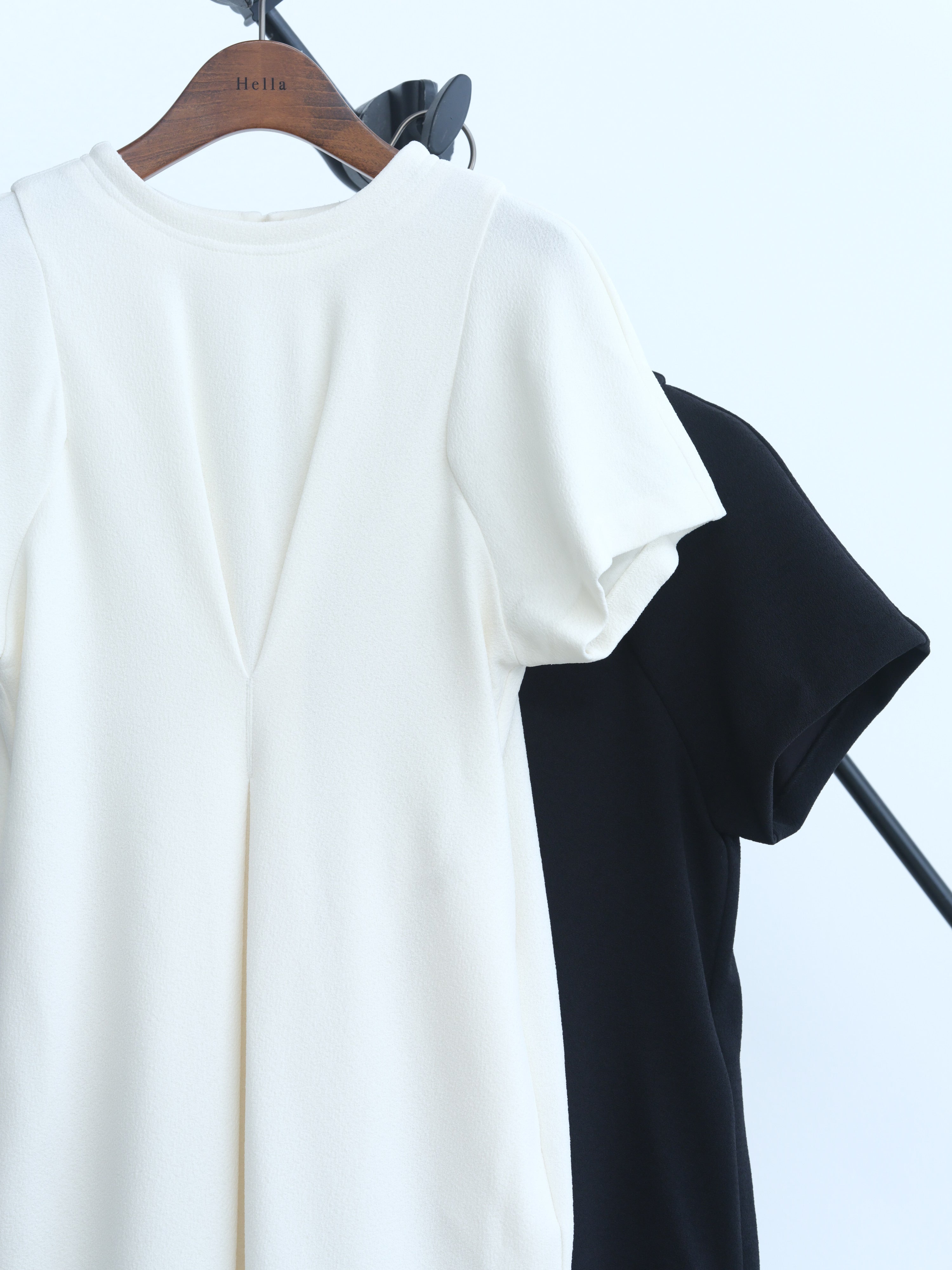 front tuck cocoon dress - Hella (ヘラ）公式通販サイト