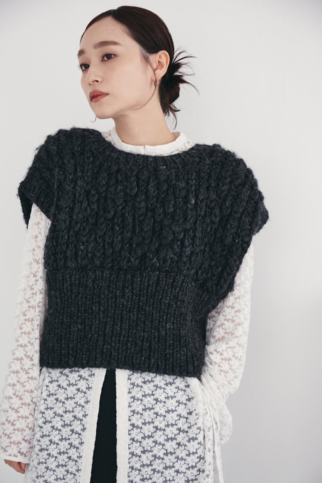 TULL EMBROIDERY SH