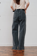 画像をギャラリービューアに読み込む, side hem slit denim
