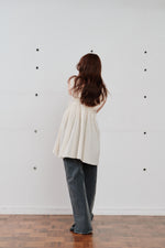 画像をギャラリービューアに読み込む, cotton crepe gather top
