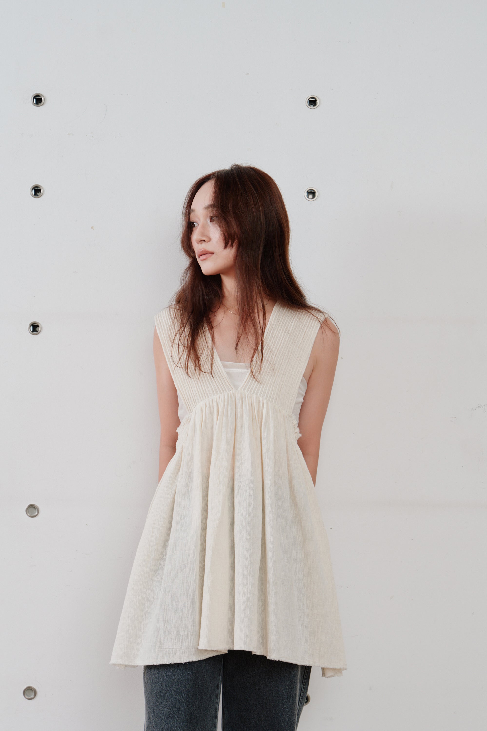 Hella ヘラ　cotton crepe gather top cotton crepe gather top - Hella (ヘラ）公式通販サイト