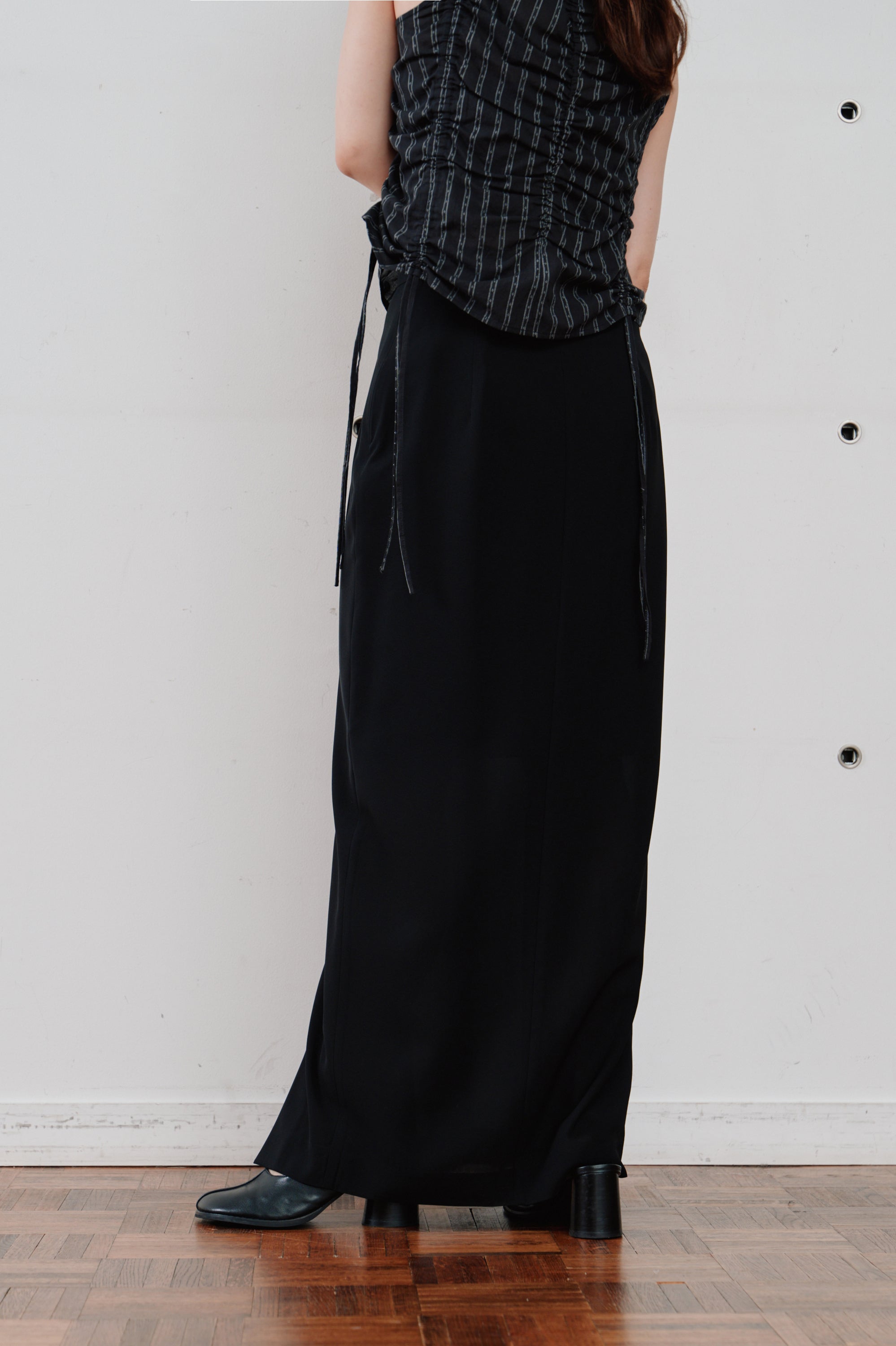 sheer pencil skirt - Hella (ヘラ）公式通販サイト