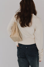画像をギャラリービューアに読み込む, front tuck cropped sweat
