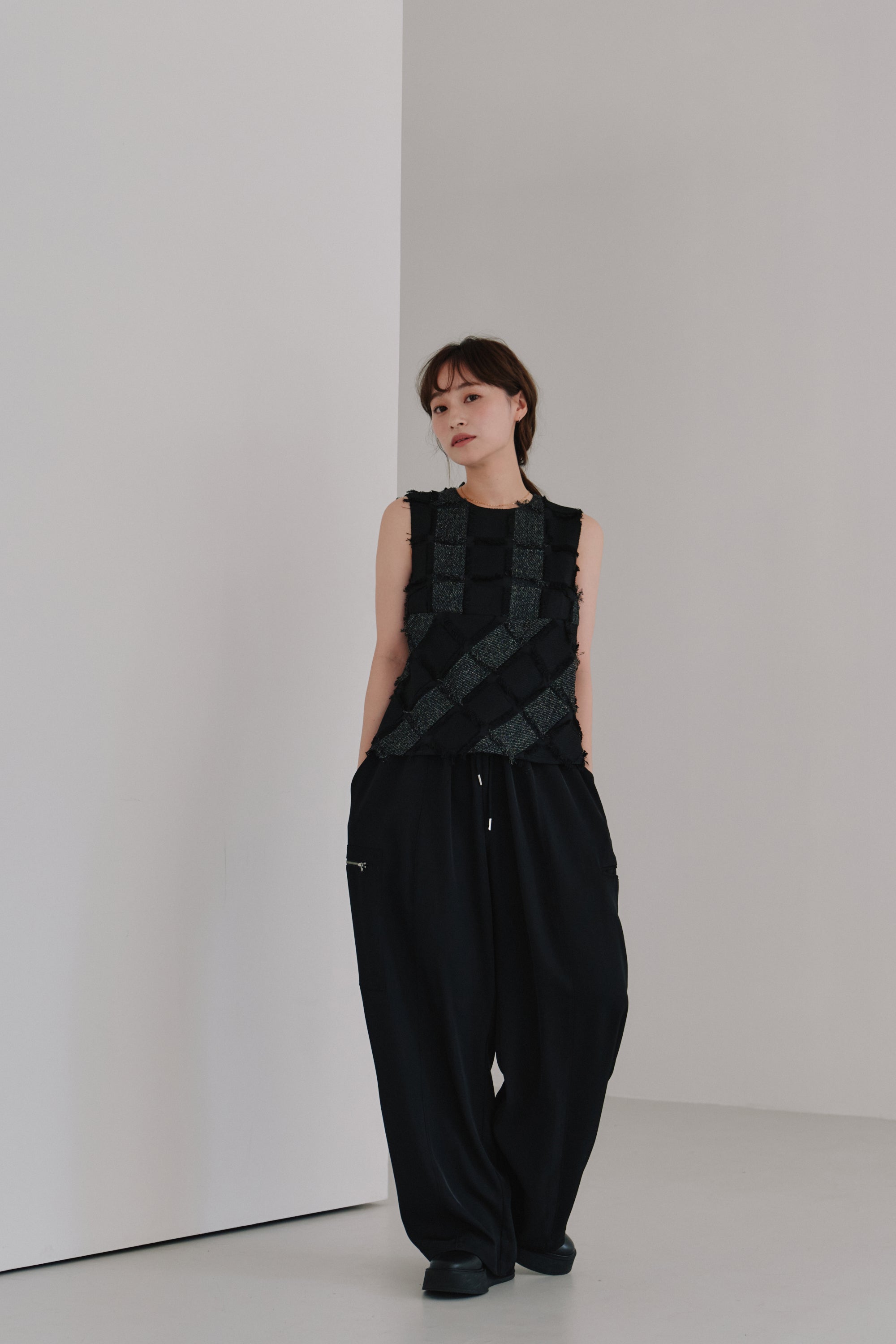 cut jacquard check blouse