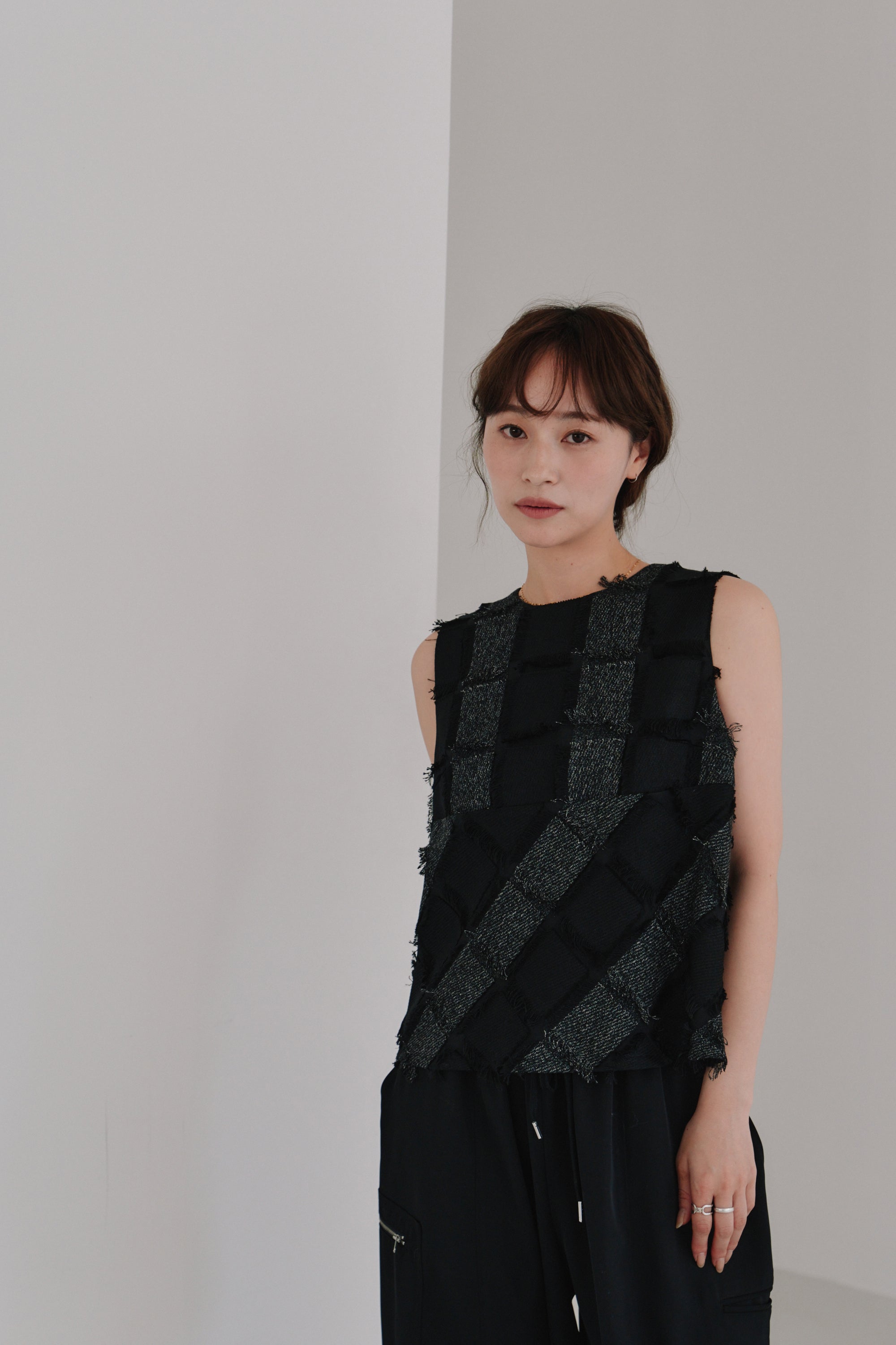 cut jacquard check blouse