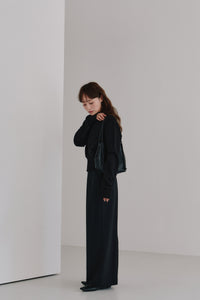 front tuck cropped sweat
