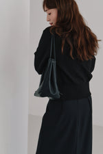 画像をギャラリービューアに読み込む, front tuck cropped sweat
