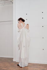 画像をギャラリービューアに読み込む, lace tie over dress
