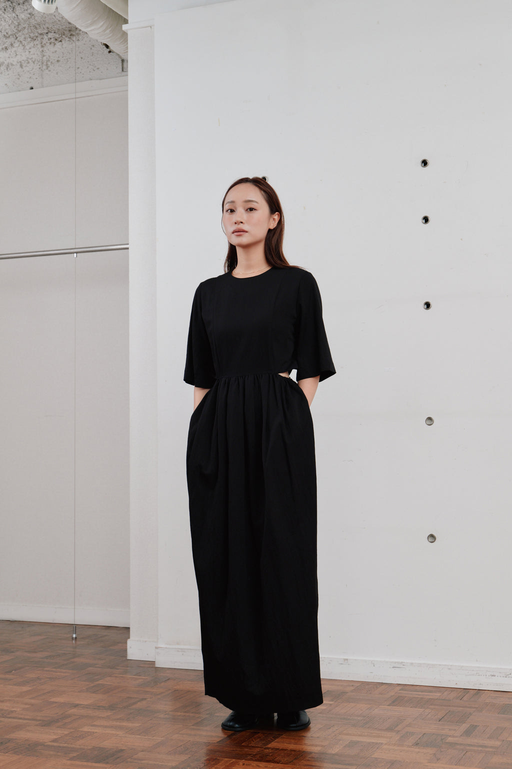 waist side slit cocoon dress