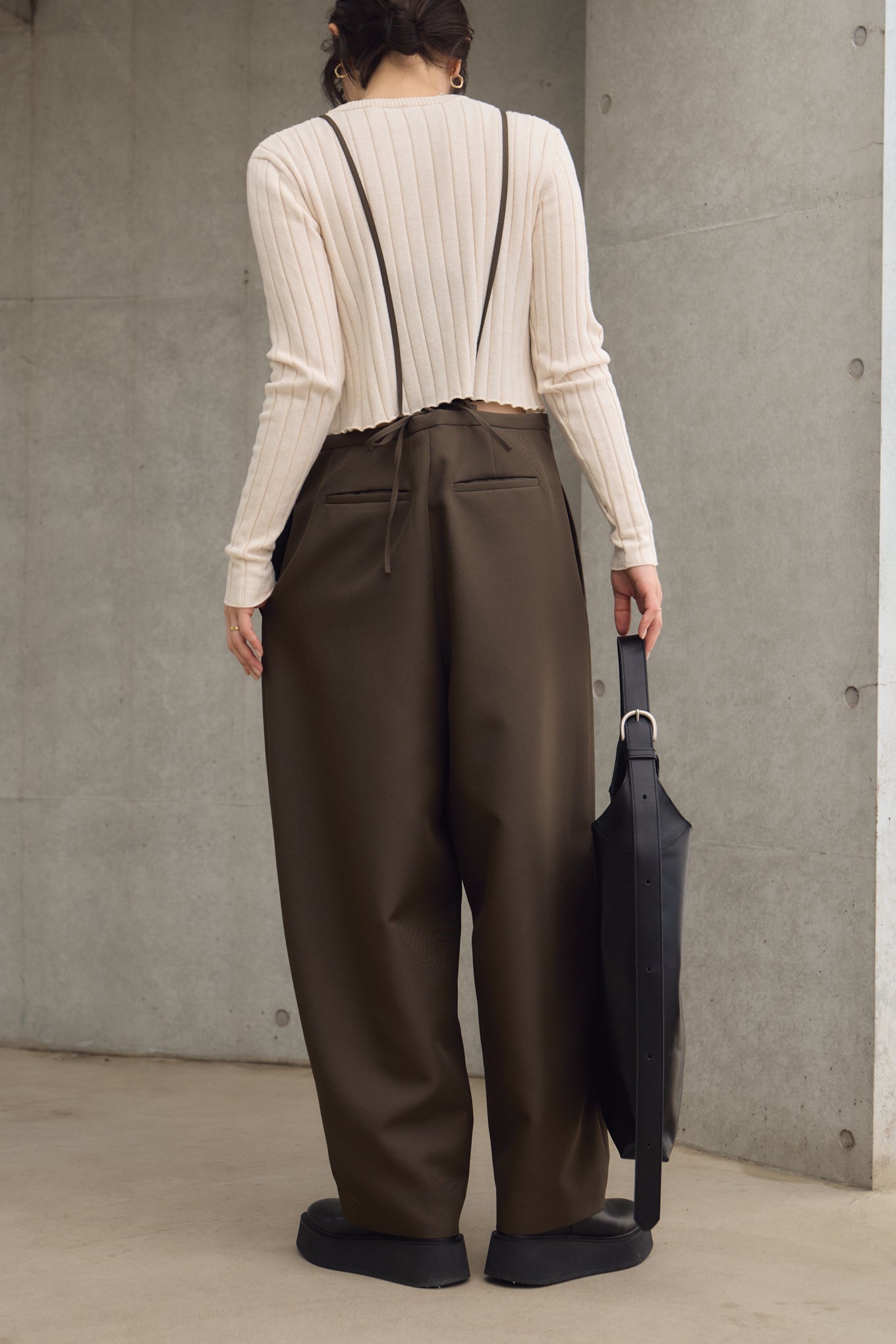 SUSPENDER COCOON PANTS