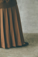 画像をギャラリービューアに読み込む, pleats volume skirt
