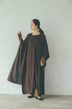 画像をギャラリービューアに読み込む, KNIT GOWN
