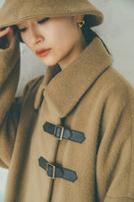 画像をギャラリービューアに読み込む, shaggy wool coat
