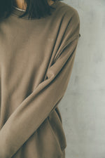 画像をギャラリービューアに読み込む, Hella's sweatshirt
