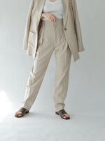 画像をギャラリービューアに読み込む, HIGH WAIST TAPERD PANTS

