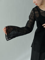 画像をギャラリービューアに読み込む, FLARE SLEEVE LACE BLOUSE
