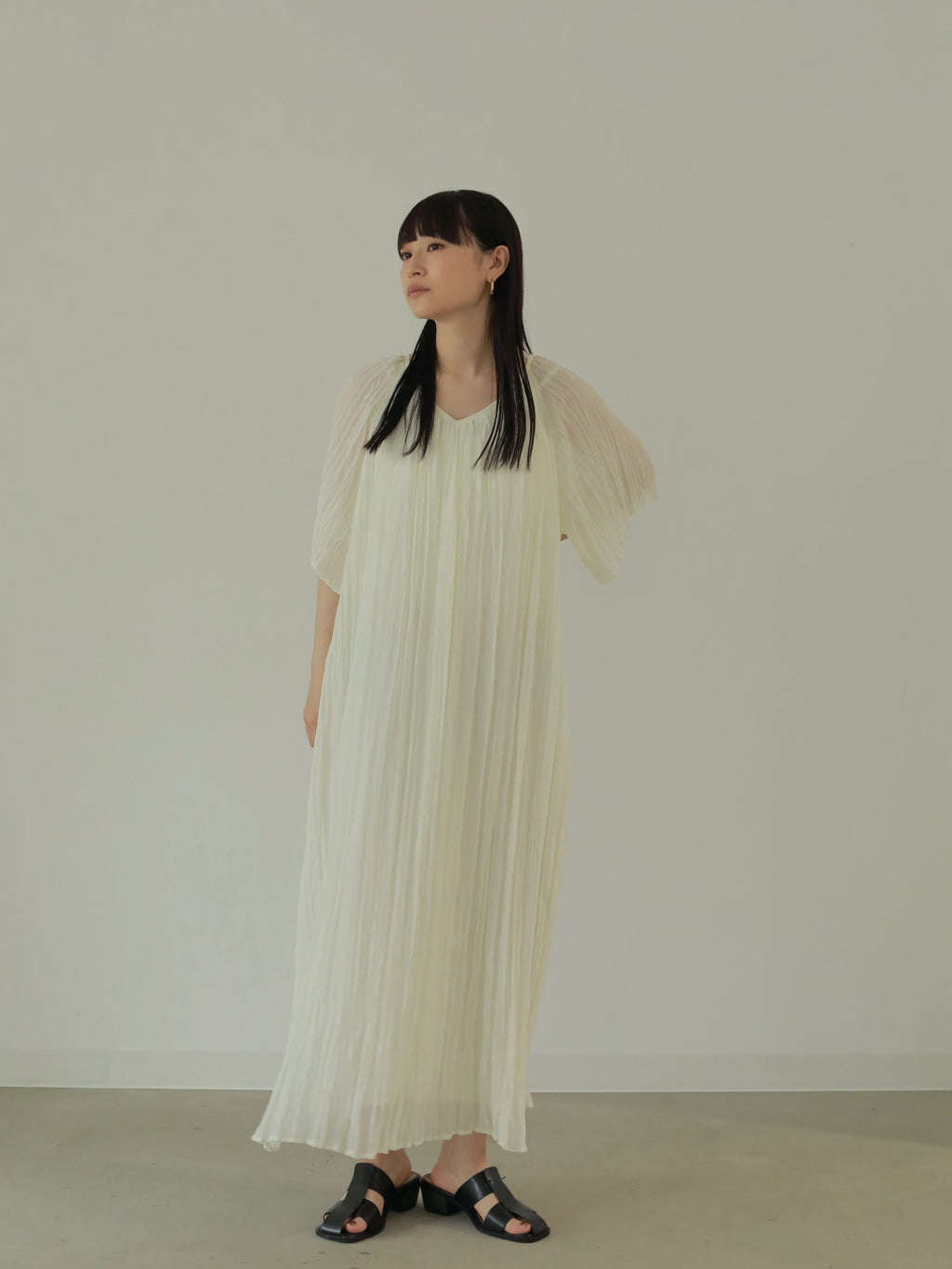 CREPE BACKTIE DRESS