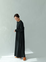 画像をギャラリービューアに読み込む, BACK SATIN DRESS
