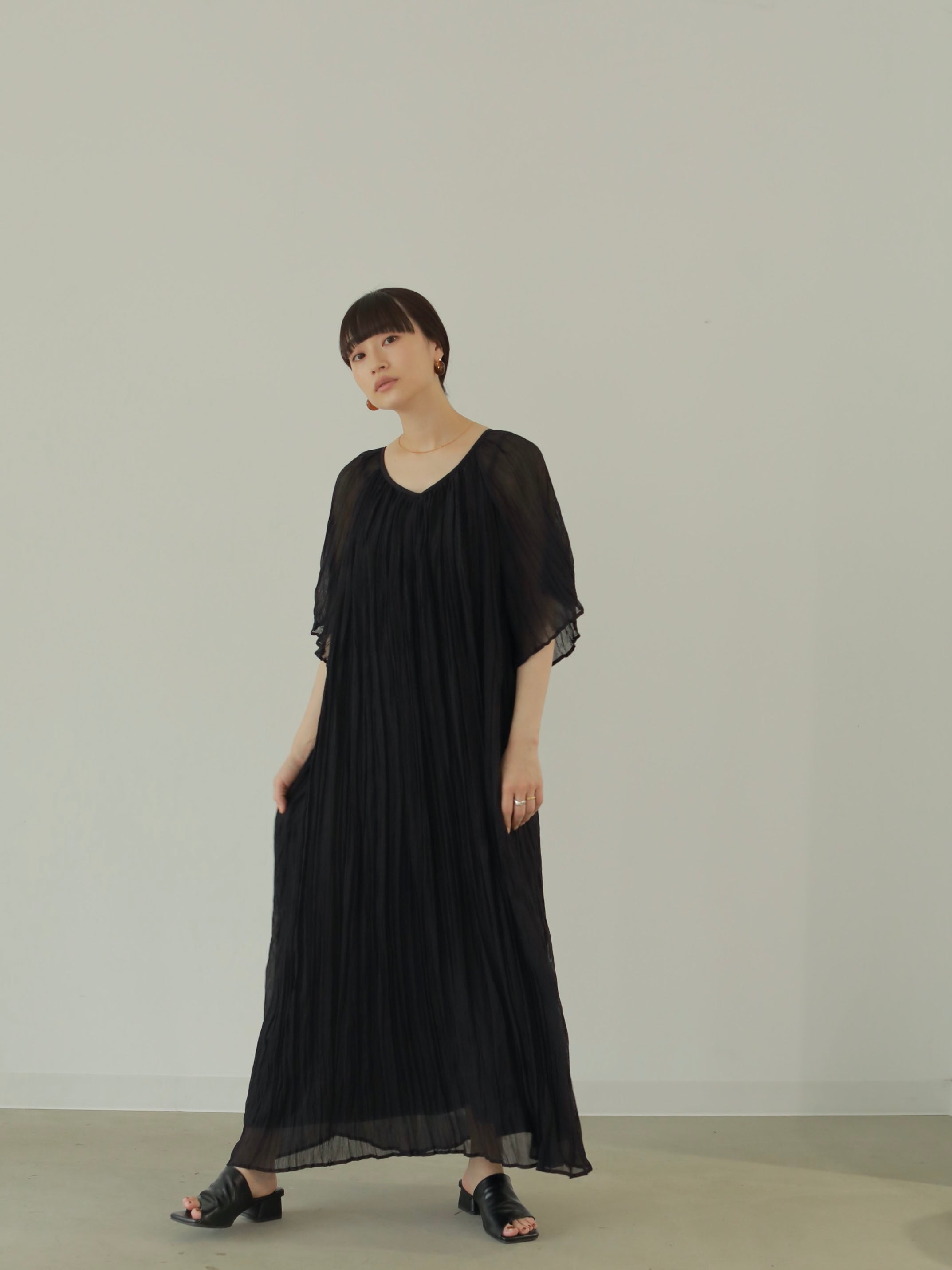 CREPE BACKTIE DRESS