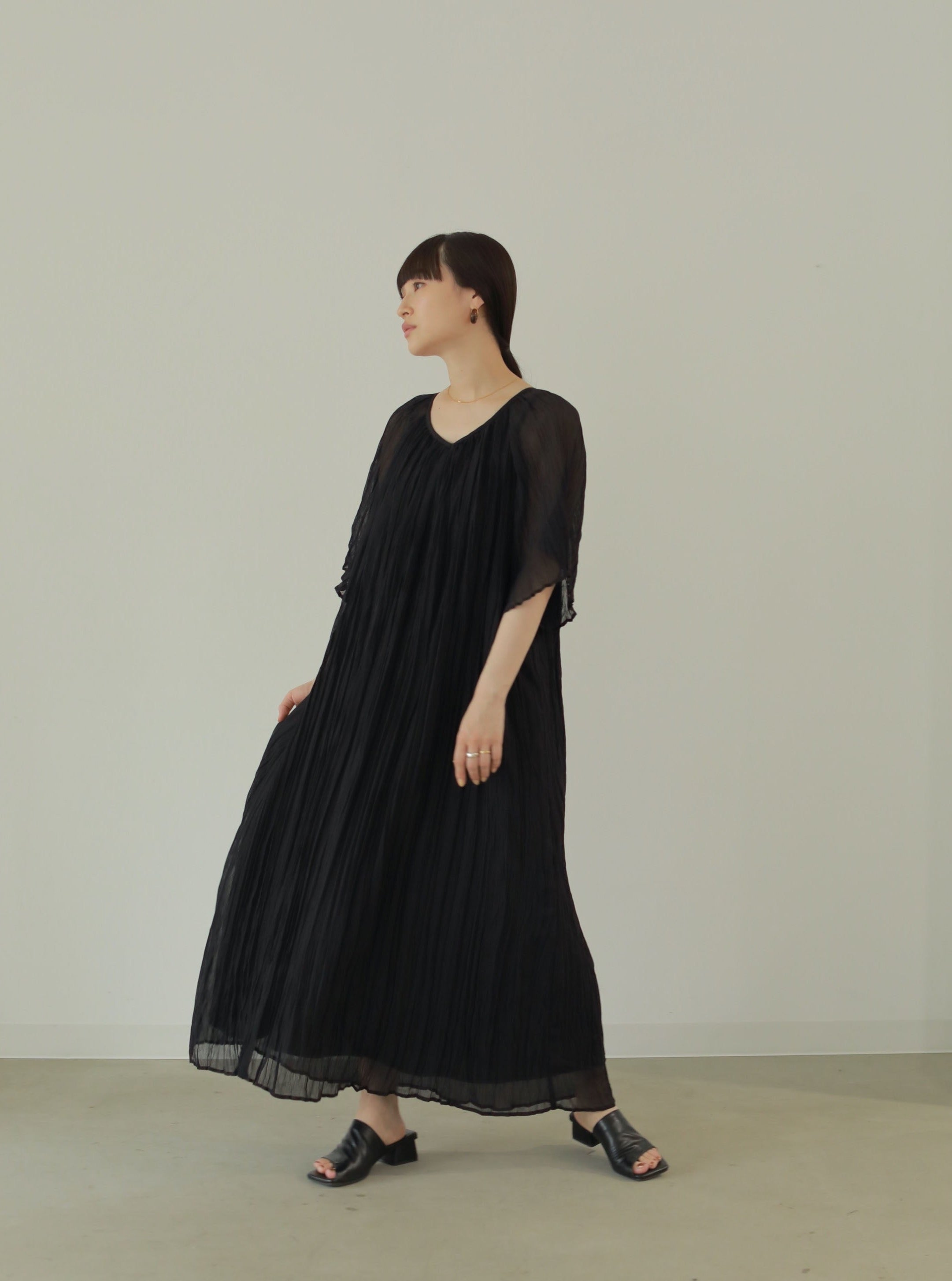CREPE BACKTIE DRESS