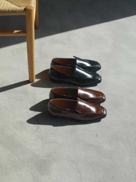 SQUARE TOE FLAT LOAFER - Hella (ヘラ）公式通販サイト