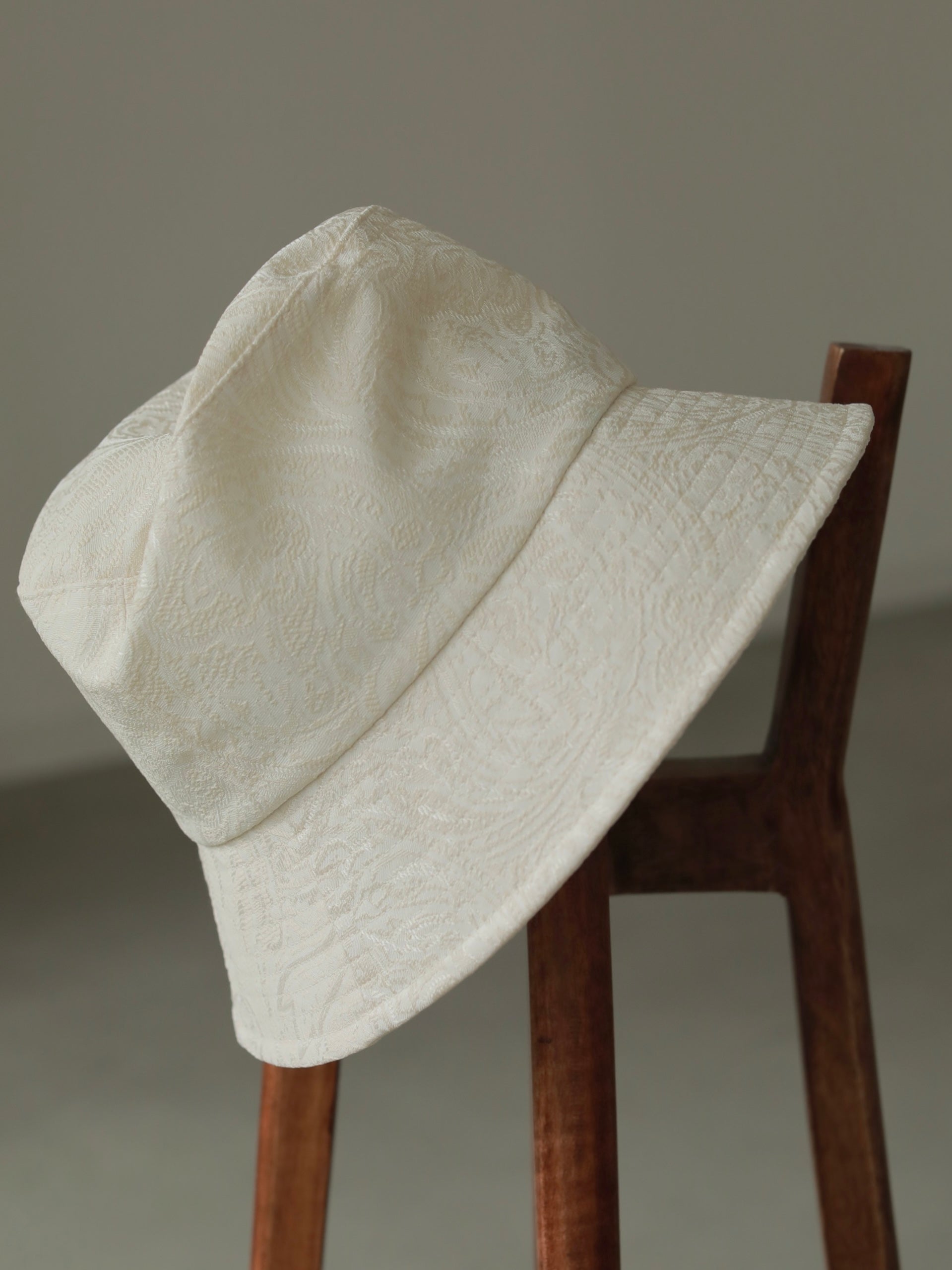 PAISLEY JACQUARD HAT