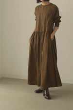 画像をギャラリービューアに読み込む, suede gather dress

