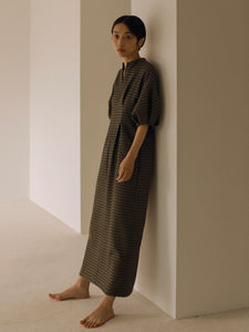 JACQURD TUCK SLEEVE DRESS