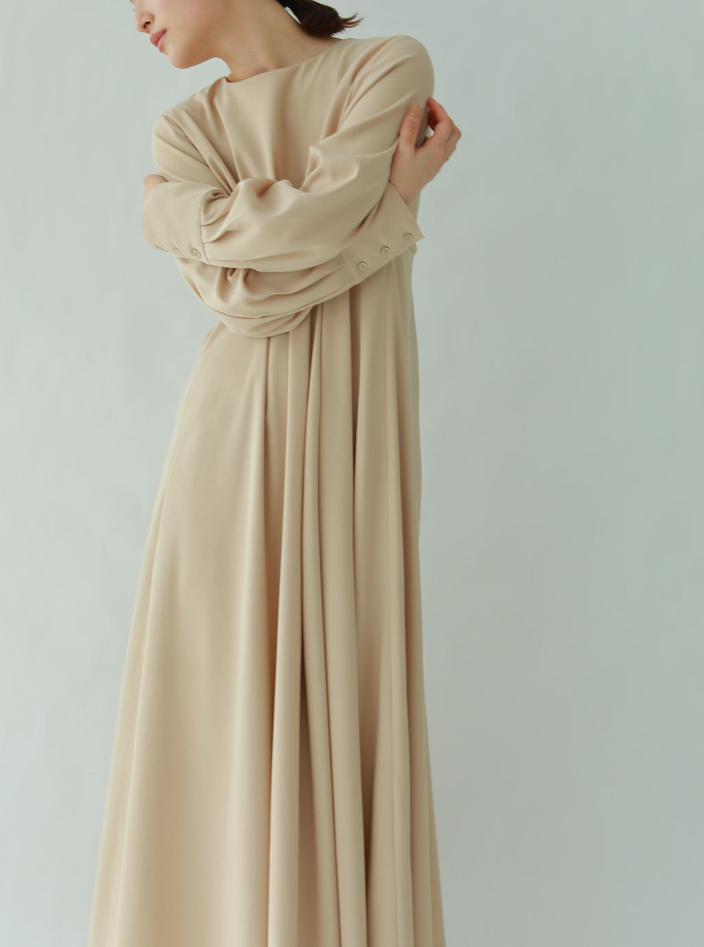 BACK SATIN DRESS
